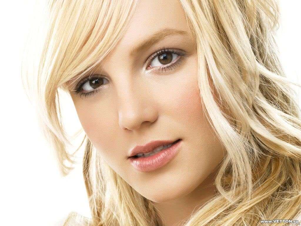britney-spears-wallpapers-1024-768