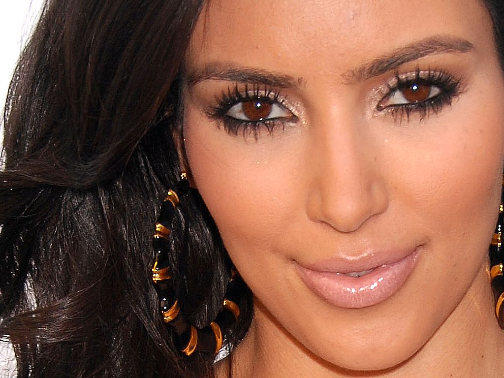 Top 50 Best Kim Kardashian Wallpapers Hot Desktop Backgrounds